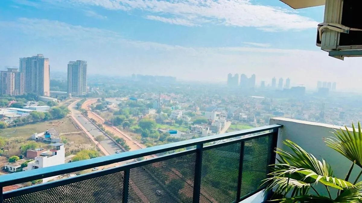 Appartement Individual 1 Bhk Flat In Society Beautiful View à Gurgaon Inde