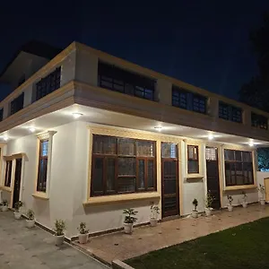 Raj Residency Guest house